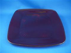 Royal Ruby ランチョン Plate