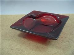 Royal Ruby Ashtray（M)