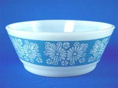 Marguerite Blue Salad Bowl